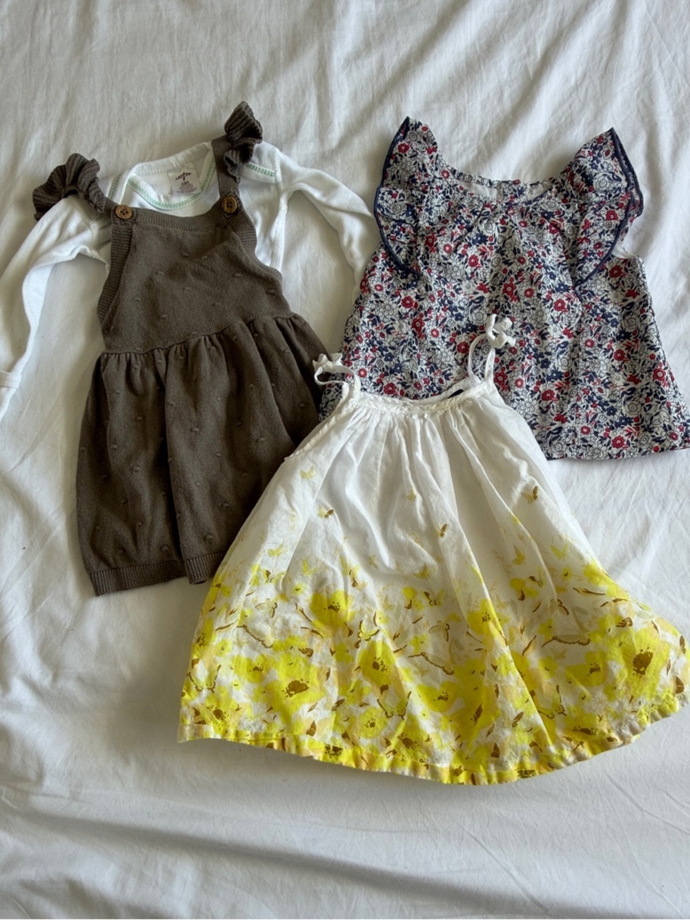 GAP Girls White Dress with Yellow Floral Ombre 3-6 months